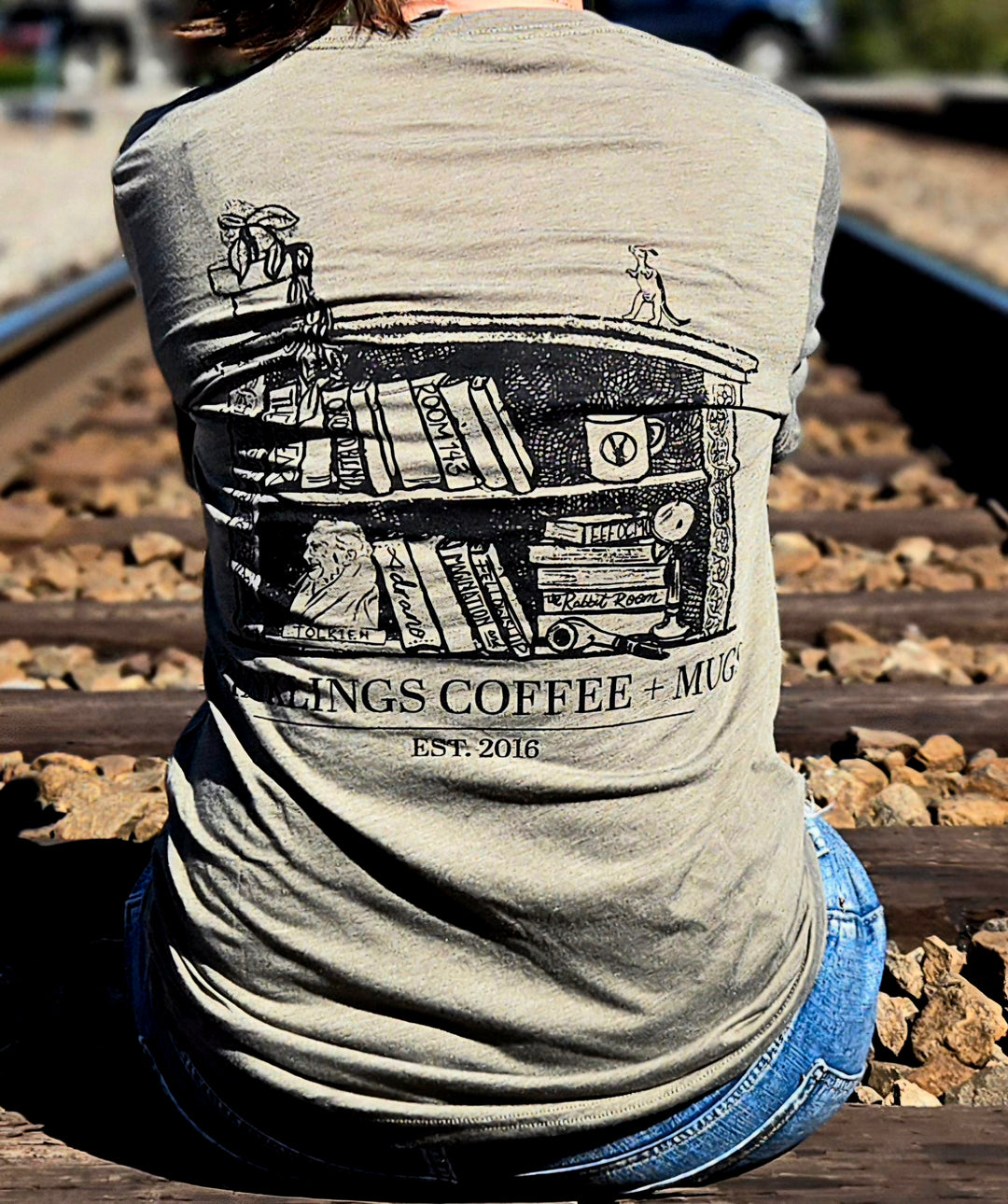 A Drinklings Coffee Book Shelf T-Shirt -Green